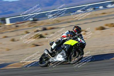 media/Jan-08-2022-SoCal Trackdays (Sat) [[1ec2777125]]/Turn 11 (215pm)/